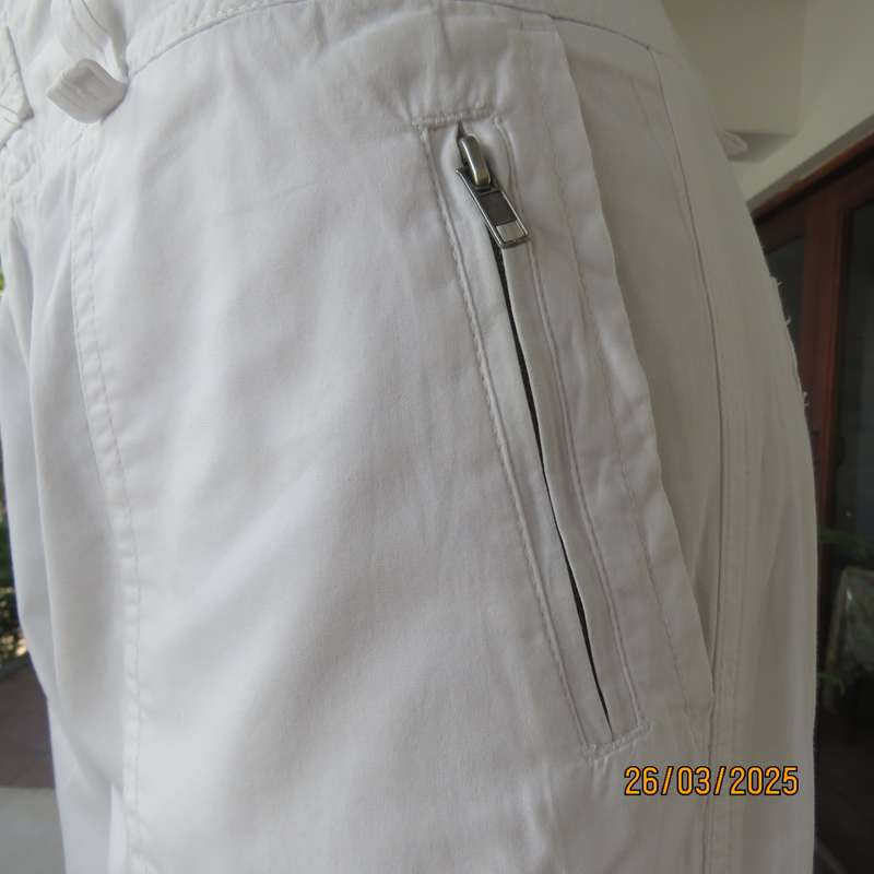 WOOLWORTHS snow white 100% cotton casual size 36 pants. Pockets back-front.