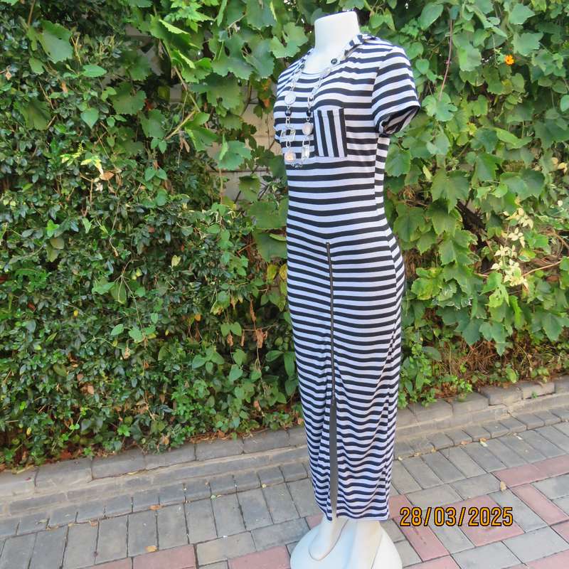 Hooded casual ankle length light grey-black horizontal striped partly zip up dress. Size 34