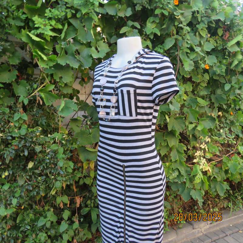Hooded casual ankle length light grey-black horizontal striped partly zip up dress. Size 34