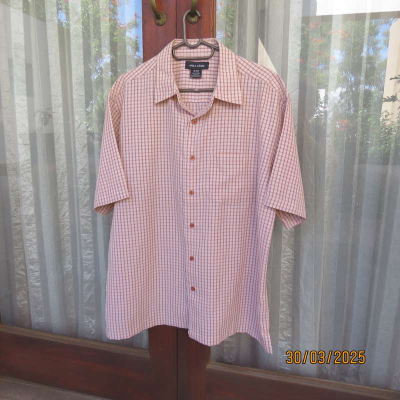LINEA DOME size XL short sleeve soft check men's shirt. Thick polyester.