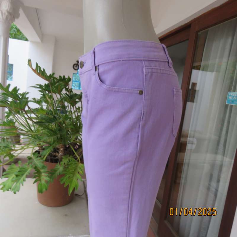 AUDACITY lilac capri pants in polycotton stretch size 36. As new