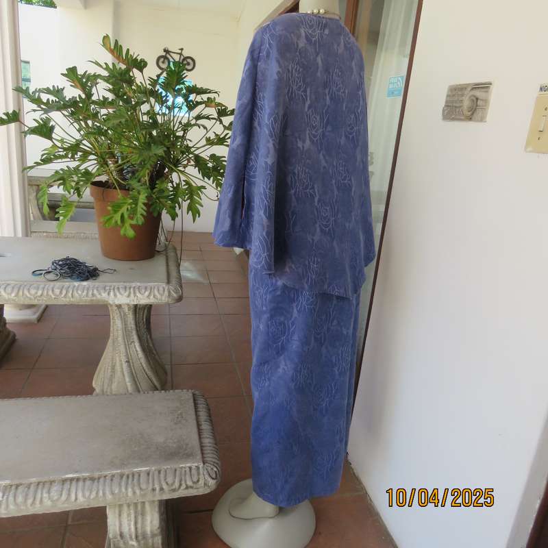 Boutique made steel blue 2 piece ankle length skirt and cloak size 36.