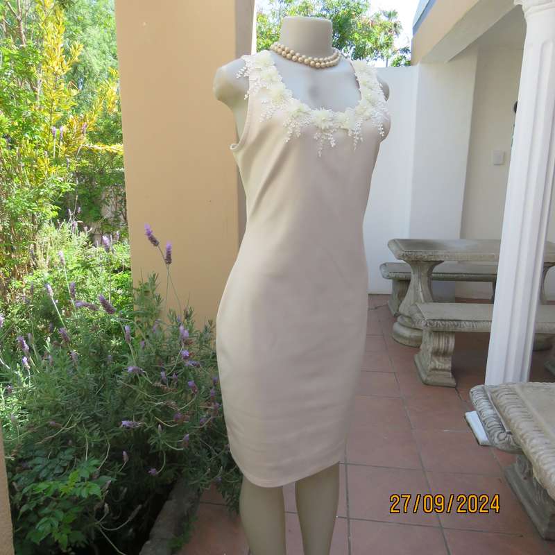 MISS L amazing rich cream shiny polyester sleeveless dress. Luxury lace deco. on neckline.Size 36