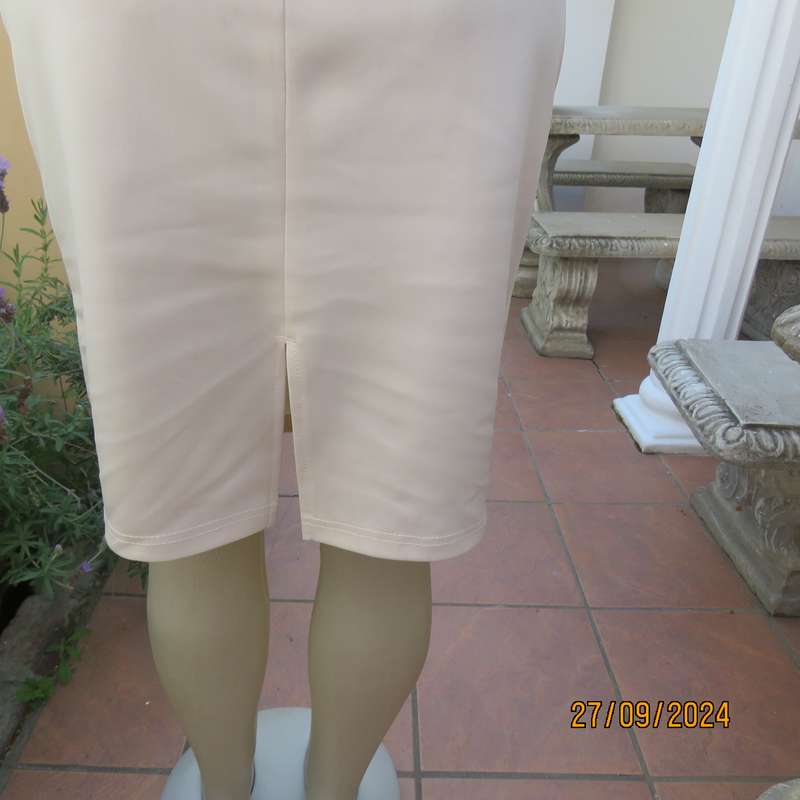 MISS L amazing rich cream shiny polyester sleeveless dress. Luxury lace deco. on neckline.Size 36