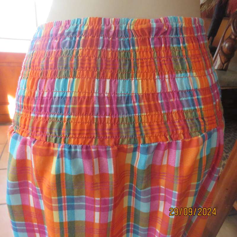 Colourful maxi skirt by AUDACITY in check pattern. Wide elasticated waist.Size 40. Very good cond