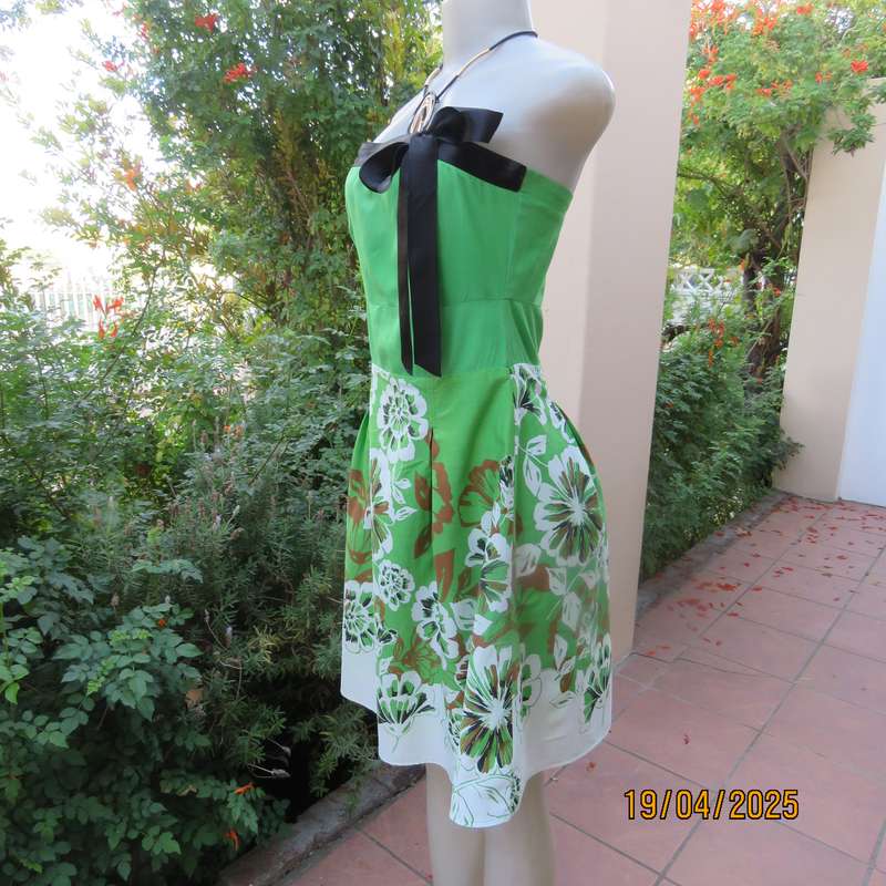 LEGIT grass green strapless dress with pretty white-brown floral border. Size 34.