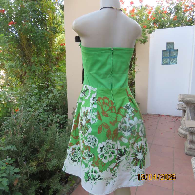 LEGIT grass green strapless dress with pretty white-brown floral border. Size 34.
