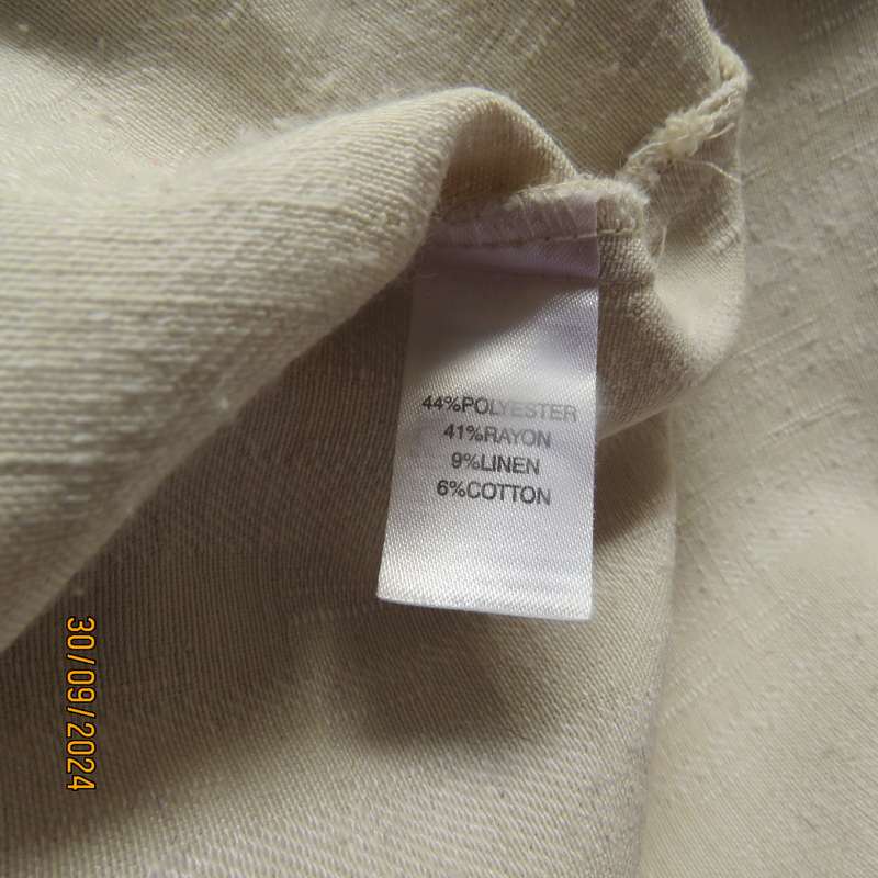DONNA-CLAIRE high quality extra long short sleeve jacket.In natural colours.Size 42.Embossed stripes