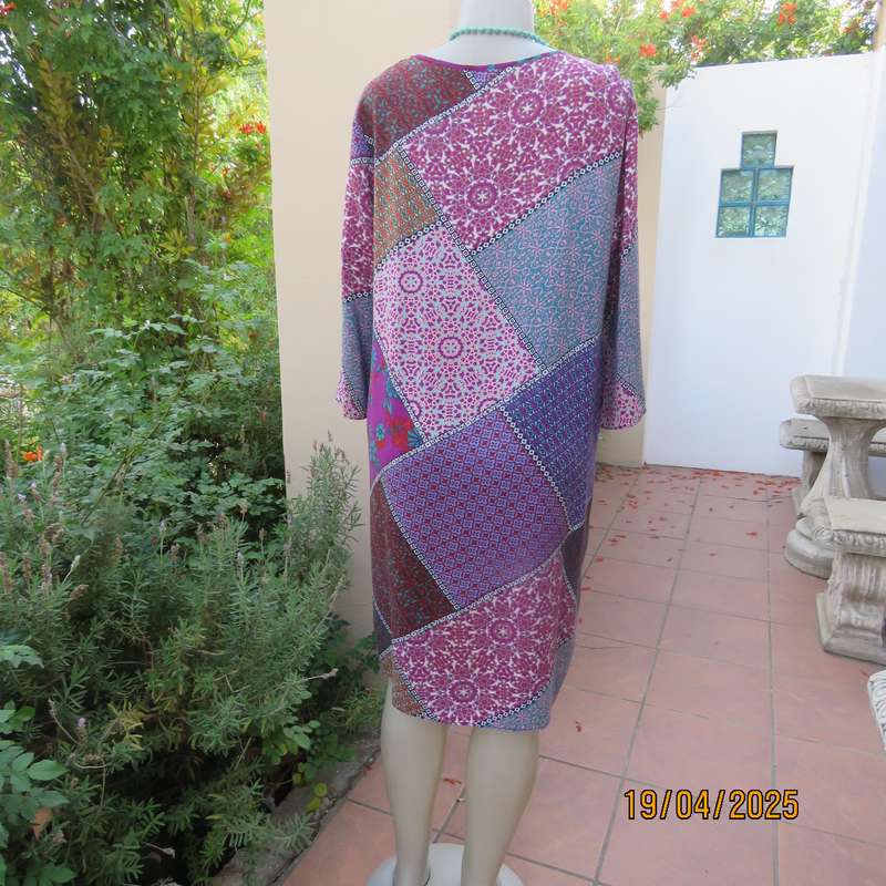 DAVID JONES patchwork pattern straight hanging dress calf length. Size 40