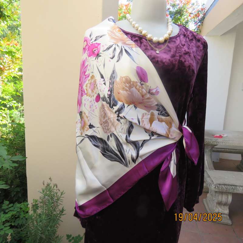 Stunning 90 x 90 square scarf in silky polyester. Rich cream with violet frame and flowers.