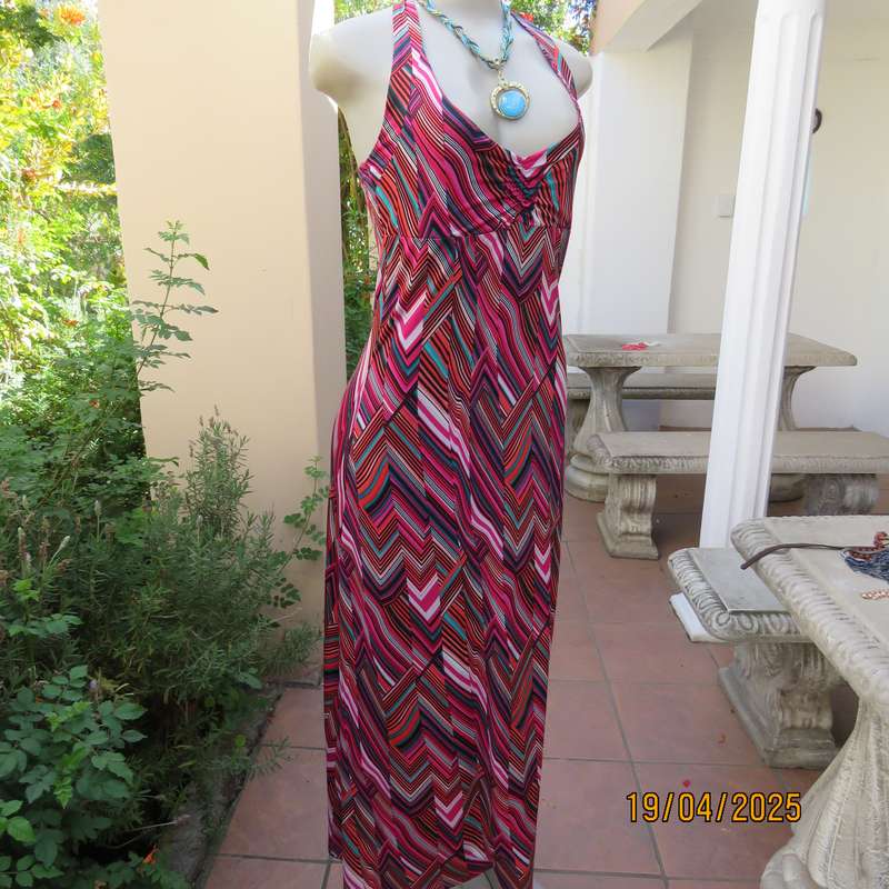 EXACT maxi halter neck colourful stretch polyester dress in geometric stripes. Size 32