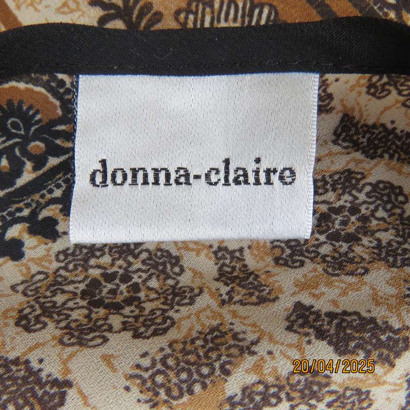 DONNA CLAIRE sheer polyester long top in brown-cream-black bo-ho print. Size 42