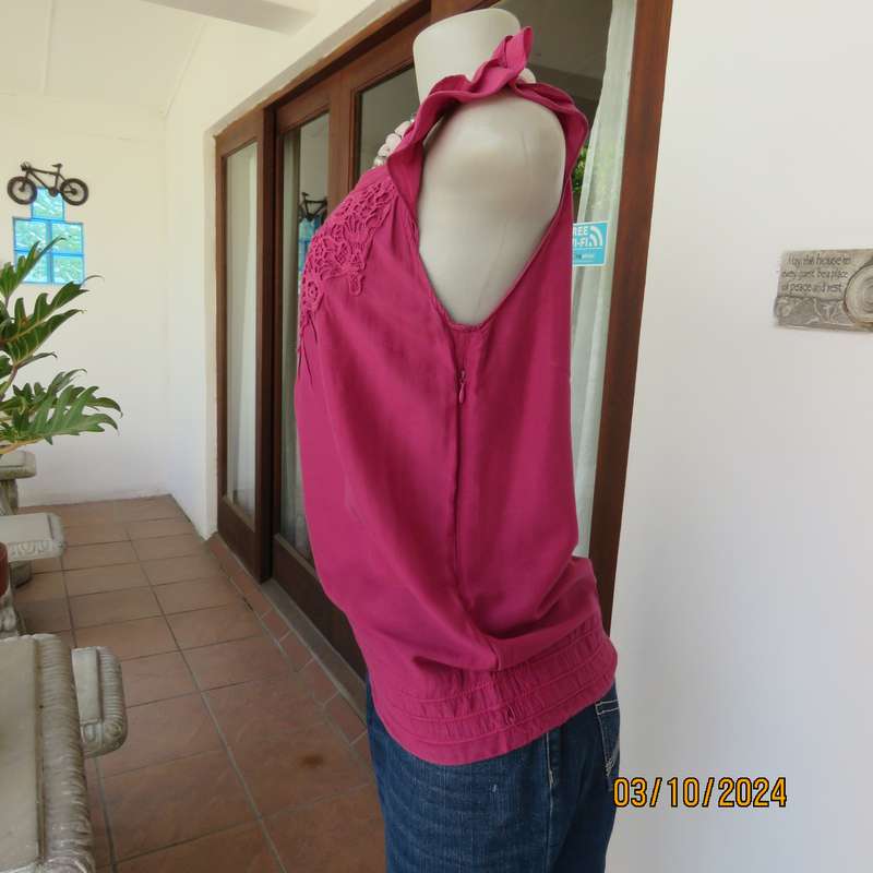 High quality Magenta pink lace front top with small frilled sleeves.Size 34/10 by `LTD WOMAN`.