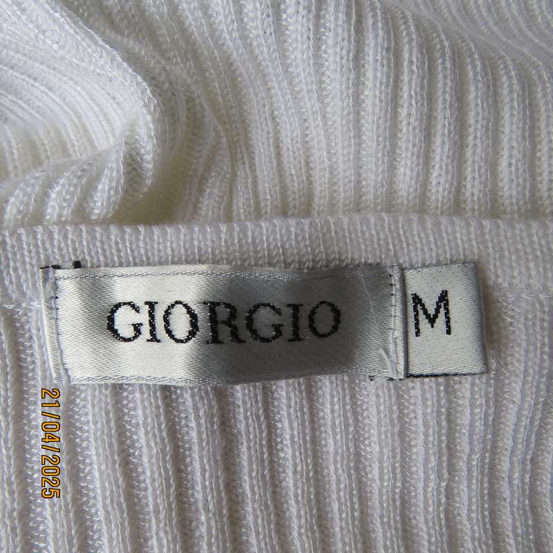 GEORGIO cream viscose knit halter neck top size 36. Ribbed back.