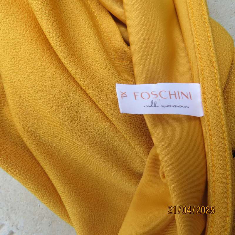 FOSHINI mustard colour stretch textured polyester short sleeve size 40 top.