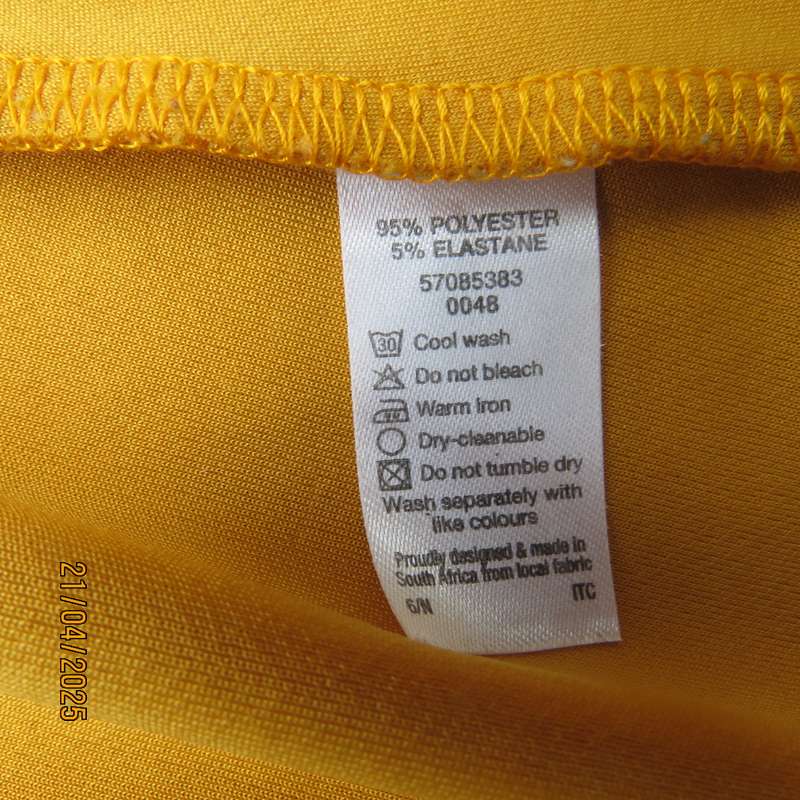 FOSHINI mustard colour stretch textured polyester short sleeve size 40 top.