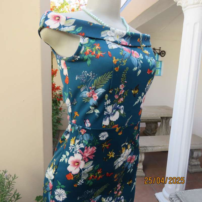 MISS L dark jade heavy stretch polyester stretch bodycon size 32 dress with floral pattern.