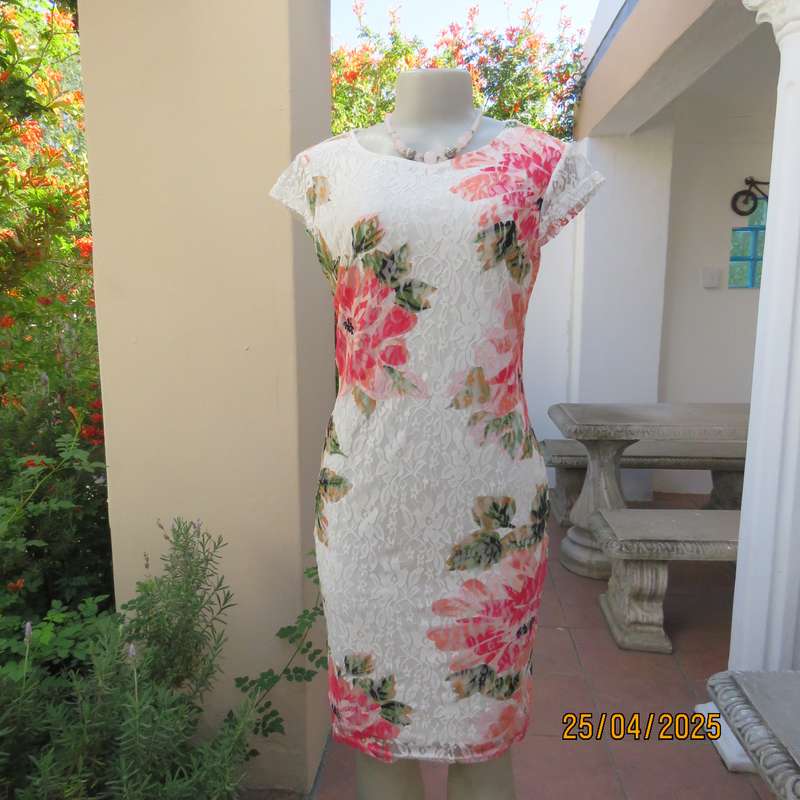 White stretch polyester lace with bold crimson flowers bodycon dress. Fully lined. Size 34.