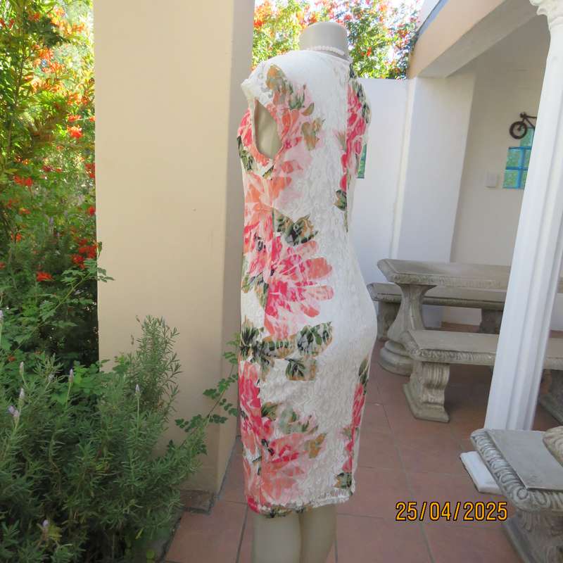 White stretch polyester lace with bold crimson flowers bodycon dress. Fully lined. Size 34.