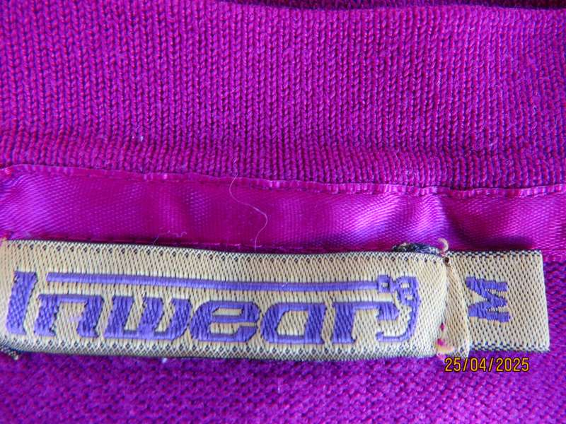 INWEAR magenta pink polyester-acrylic knitted long sleeve size 36 cardigan.