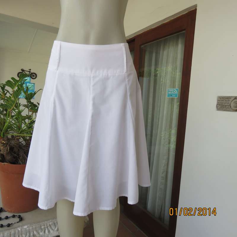 As new white gored skirt with wide yoked waistband.Zip at size. Size 36 by IMAGE.2Layers polycotton.