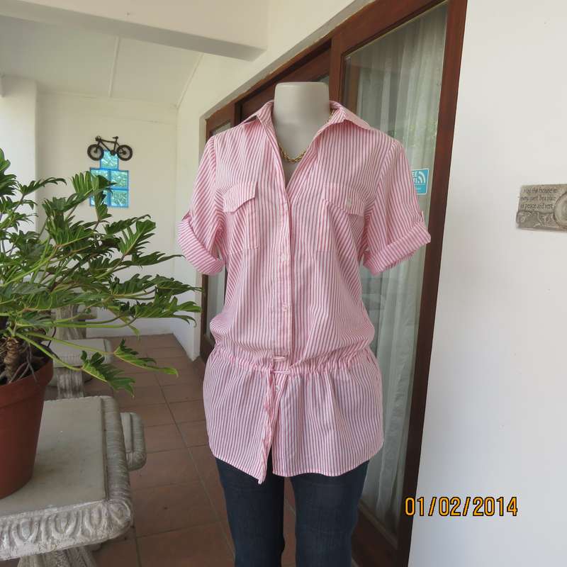 Casual white-red vertical striped long top with drawstring on hips. Size 36. 100% cotton. As new