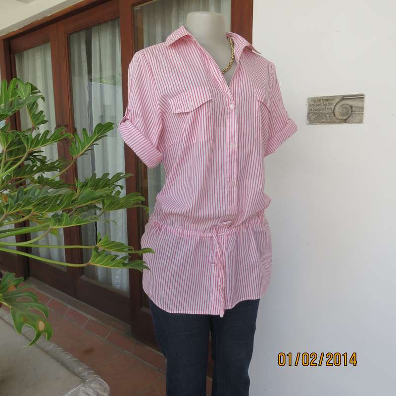 Casual white-red vertical striped long top with drawstring on hips. Size 36. 100% cotton. As new