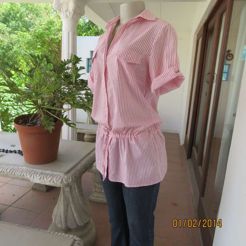 Casual white-red vertical striped long top with drawstring on hips. Size 36. 100% cotton. As new