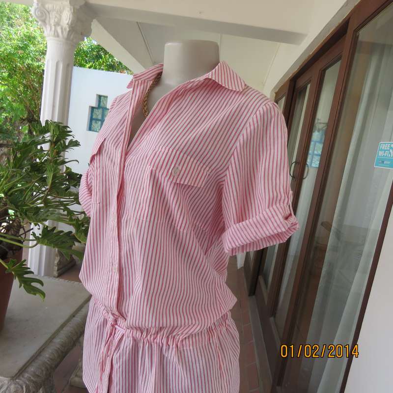 Casual white-red vertical striped long top with drawstring on hips. Size 36. 100% cotton. As new