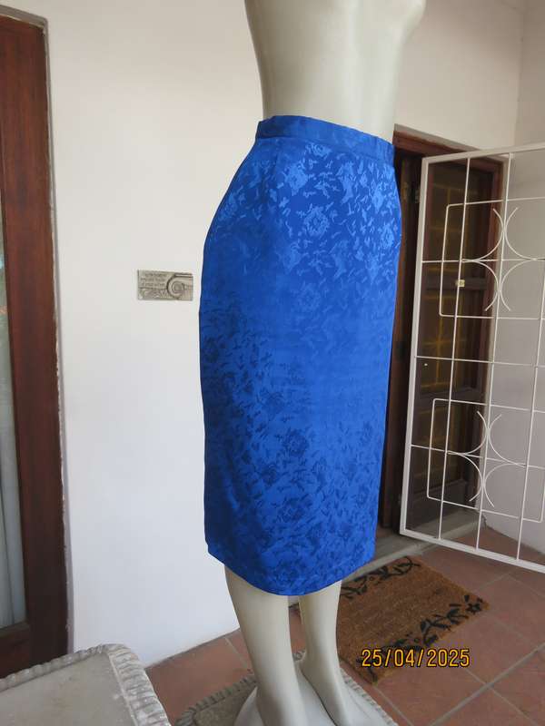 Embossed royal blue silky polyester fully lined pencil skirt size 36. As new