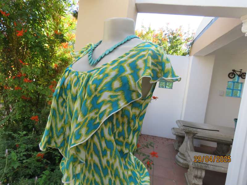 Jade-mustard graphic print on white top with frilled neckline. Elasticated waist. Size 30-32