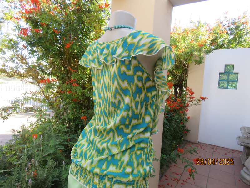 Jade-mustard graphic print on white top with frilled neckline. Elasticated waist. Size 30-32