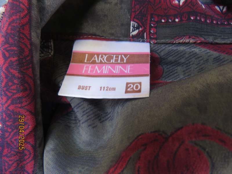 LARGELY FEMININE baroque printed maroon-beige-grey green long sleeve top size 46.