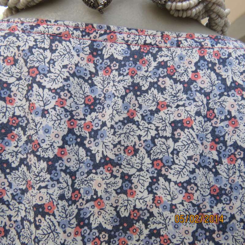 Beautiful dropped waist vintage dress. White-peach-navy dainty floral pattern.Size 36. Very good con