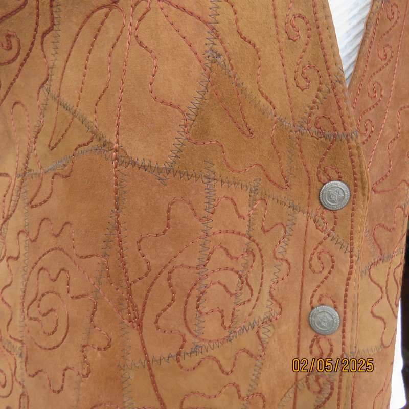 DUCHINI waistcoat in genuine brown stitched leather. Satin back. Size 34.