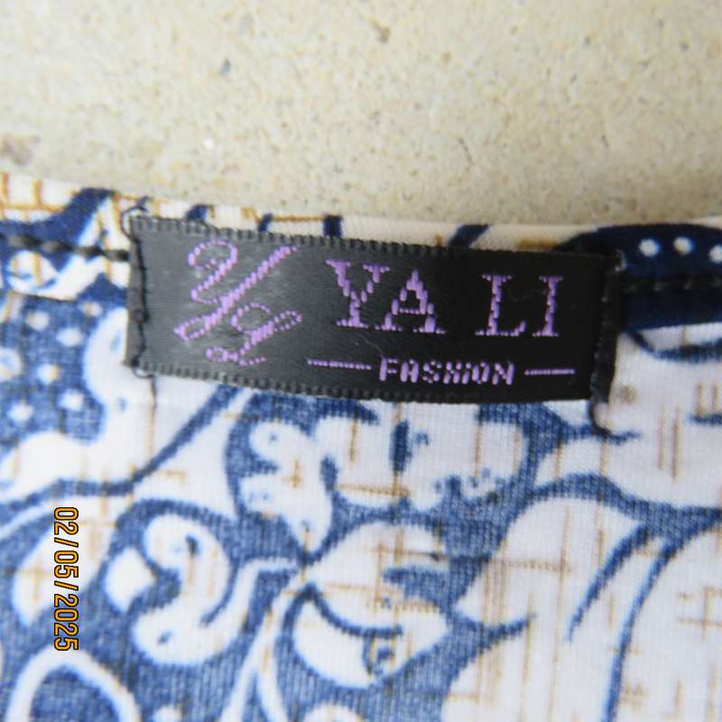 YALI Fashion navy and white patterned polycotton stretch long V neck top. Size 42
