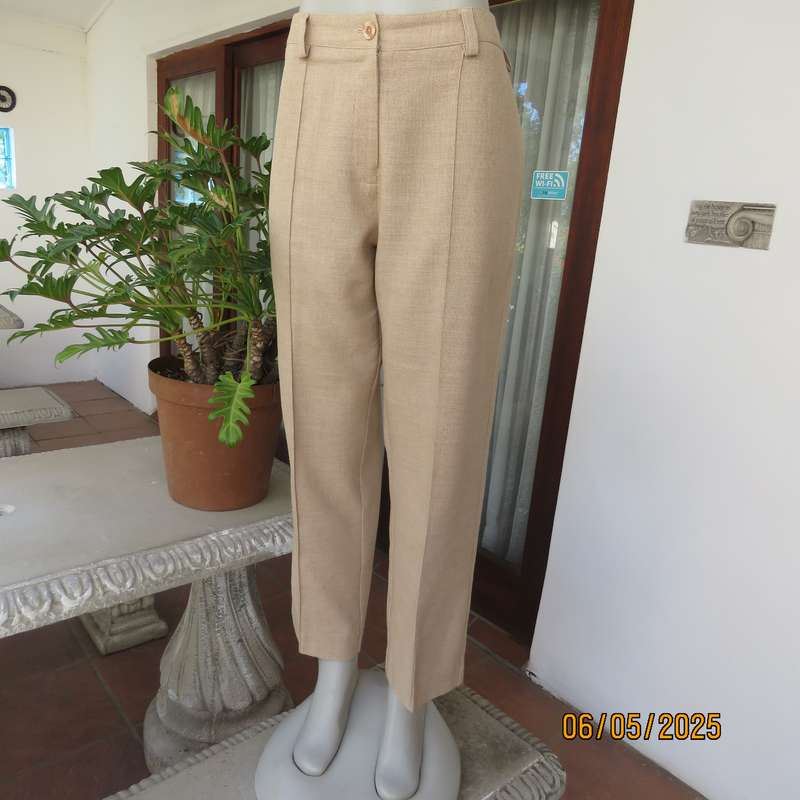 ML Classics rich cream texture woven polyester dress pants size 38.