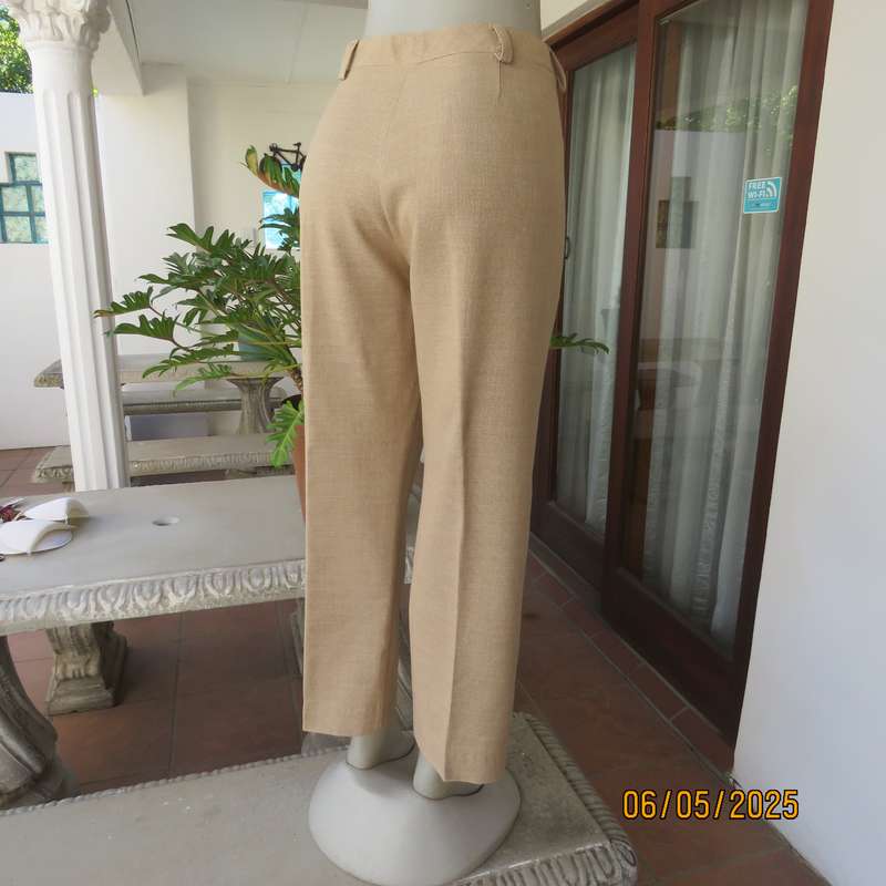 ML Classics rich cream texture woven polyester dress pants size 38.