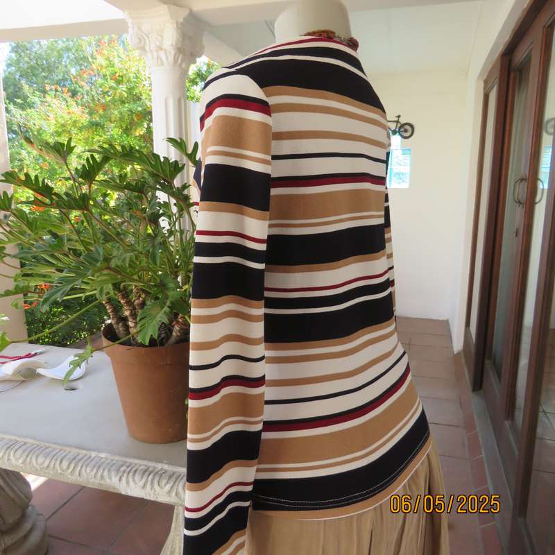 MASSUMI horizontal striped textured stretch polyester zip-up long sleeve size 32-34 top