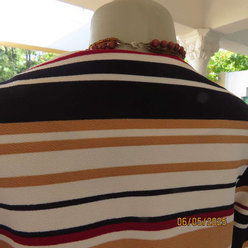 MASSUMI horizontal striped textured stretch polyester zip-up long sleeve size 32-34 top