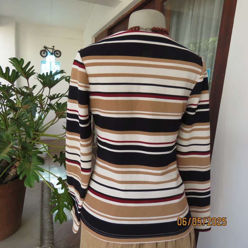 MASSUMI horizontal striped textured stretch polyester zip-up long sleeve size 32-34 top