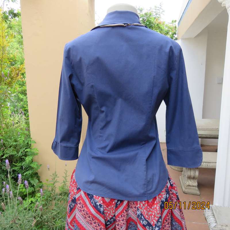 TOPICS stretch cotton tailored cobalt blue top size 34.Hidden button down.Shirt collar.Elbow sleeves