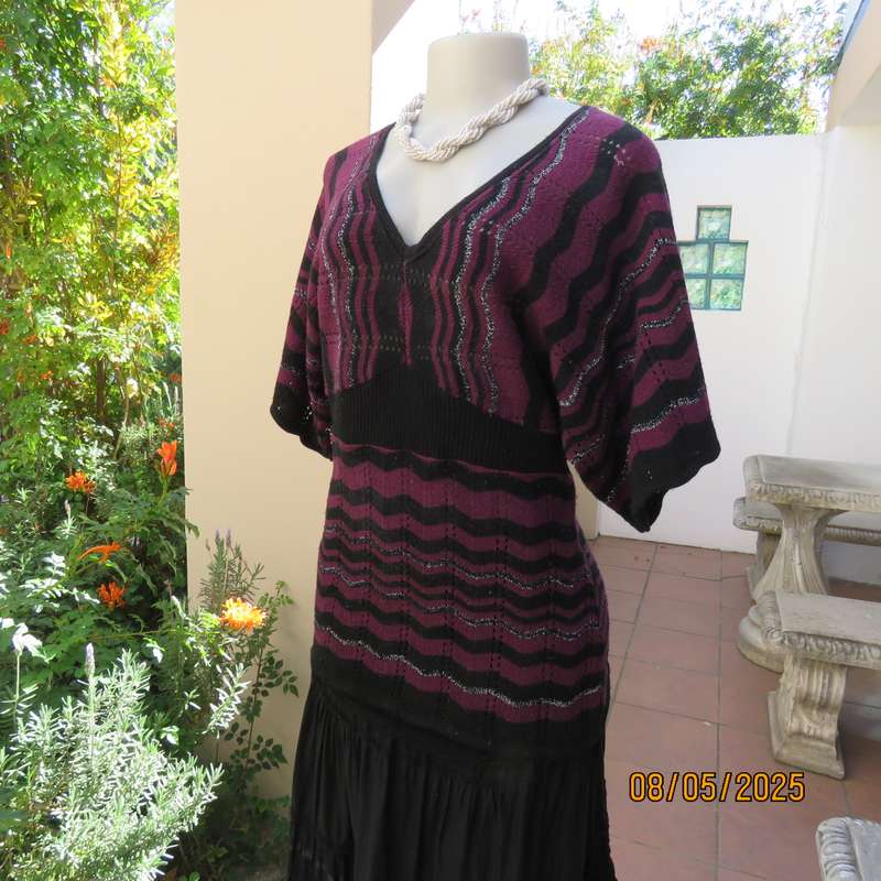 Plum and black zig zag acrylic knit top with knit-on sleeves. Silver thread. Size 38