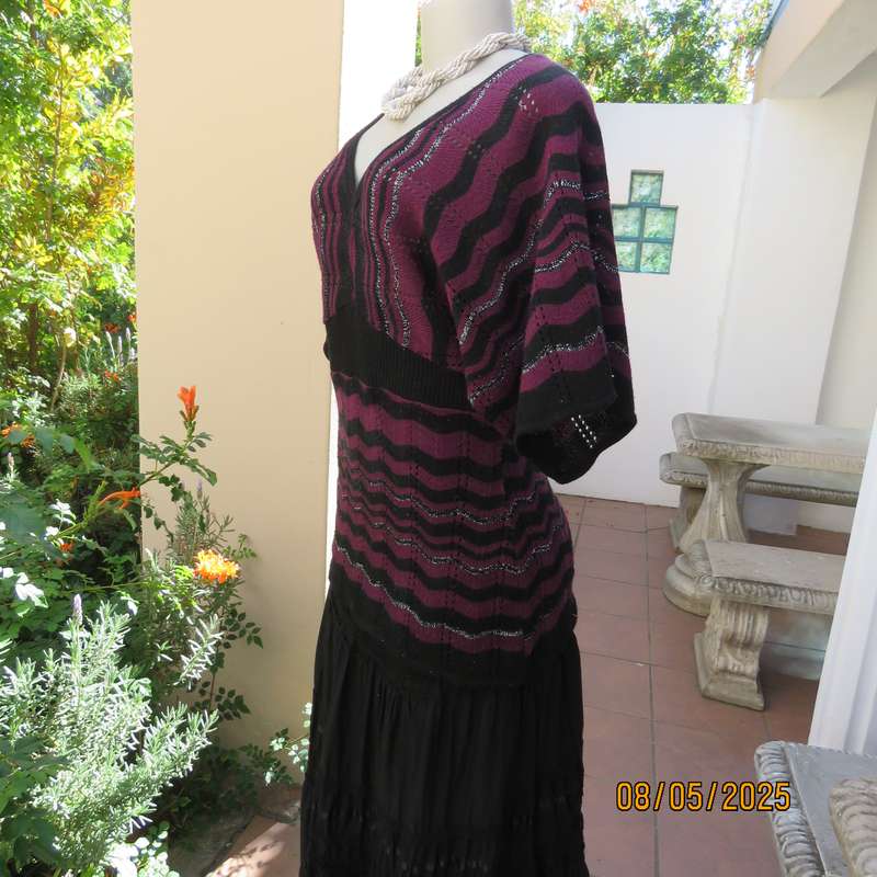 Plum and black zig zag acrylic knit top with knit-on sleeves. Silver thread. Size 38
