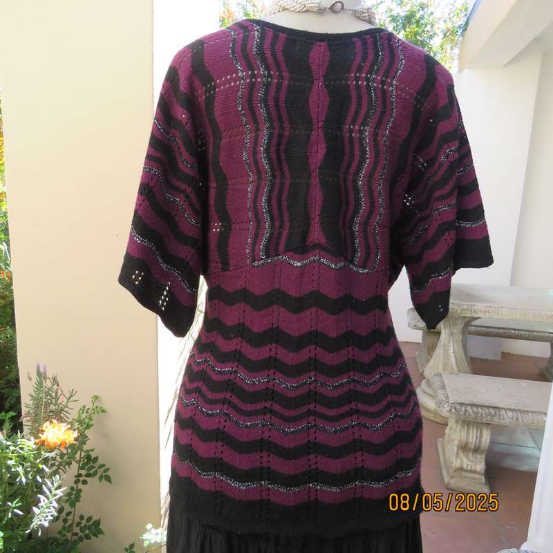 Plum and black zig zag acrylic knit top with knit-on sleeves. Silver thread. Size 38
