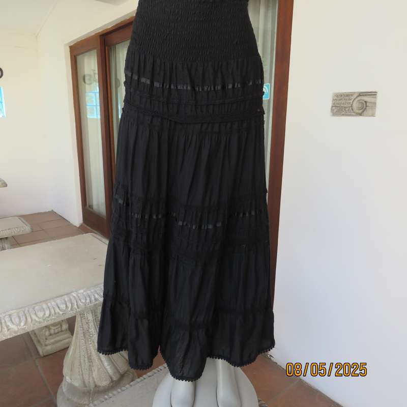 WOOLWORTHS black ankle length 100% cotton tiered skirt. Wide elasticated yoke. Size 40