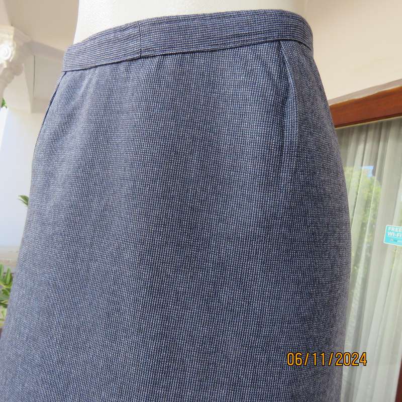 Blue fine check polycotton fully lined pencil skirt. Zip at back.Size 50-26.Owner made.Very good con