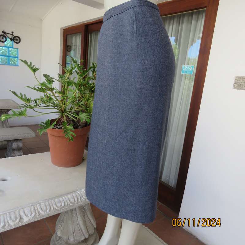 Blue fine check polycotton fully lined pencil skirt. Zip at back.Size 50-26.Owner made.Very good con