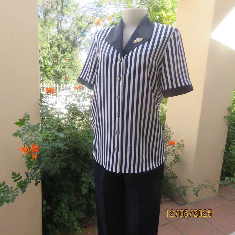 WOOLWORTHS navy-white vertical striped button down top. Open navy collar. Size 36.