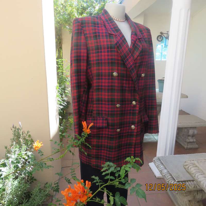 MERIEN HALL double breast tartan print long sleeve jacket size 40. Red-navy-green.